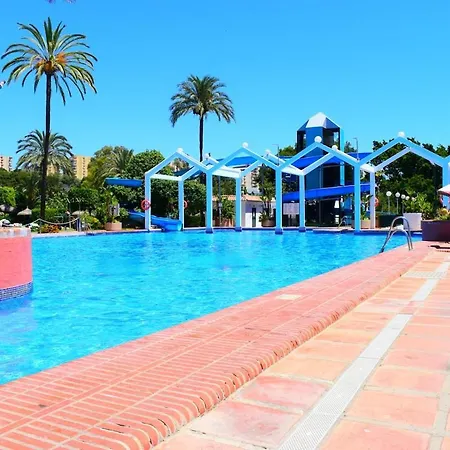 Beautiful Flat In Benalbeach In Front Of The Sea *