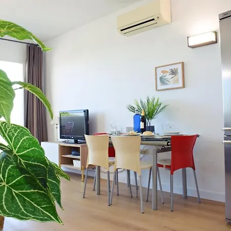 Apartment Beautiful Flat In Benalbeach In Front Of The Sea *