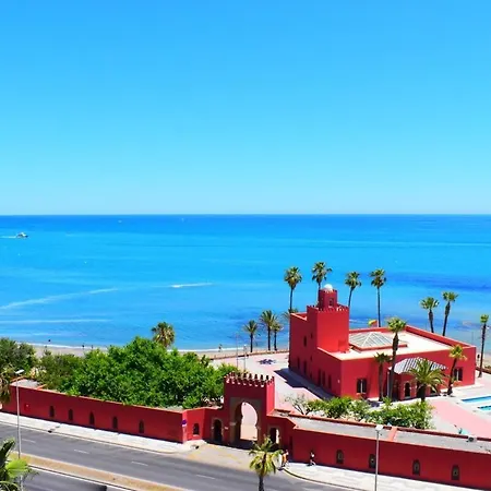 Beautiful Flat In Benalbeach In Front Of The Sea