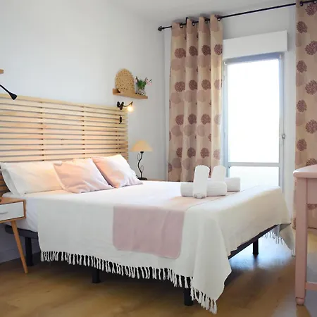 Beautiful Flat In Benalbeach In Front Of The Sea